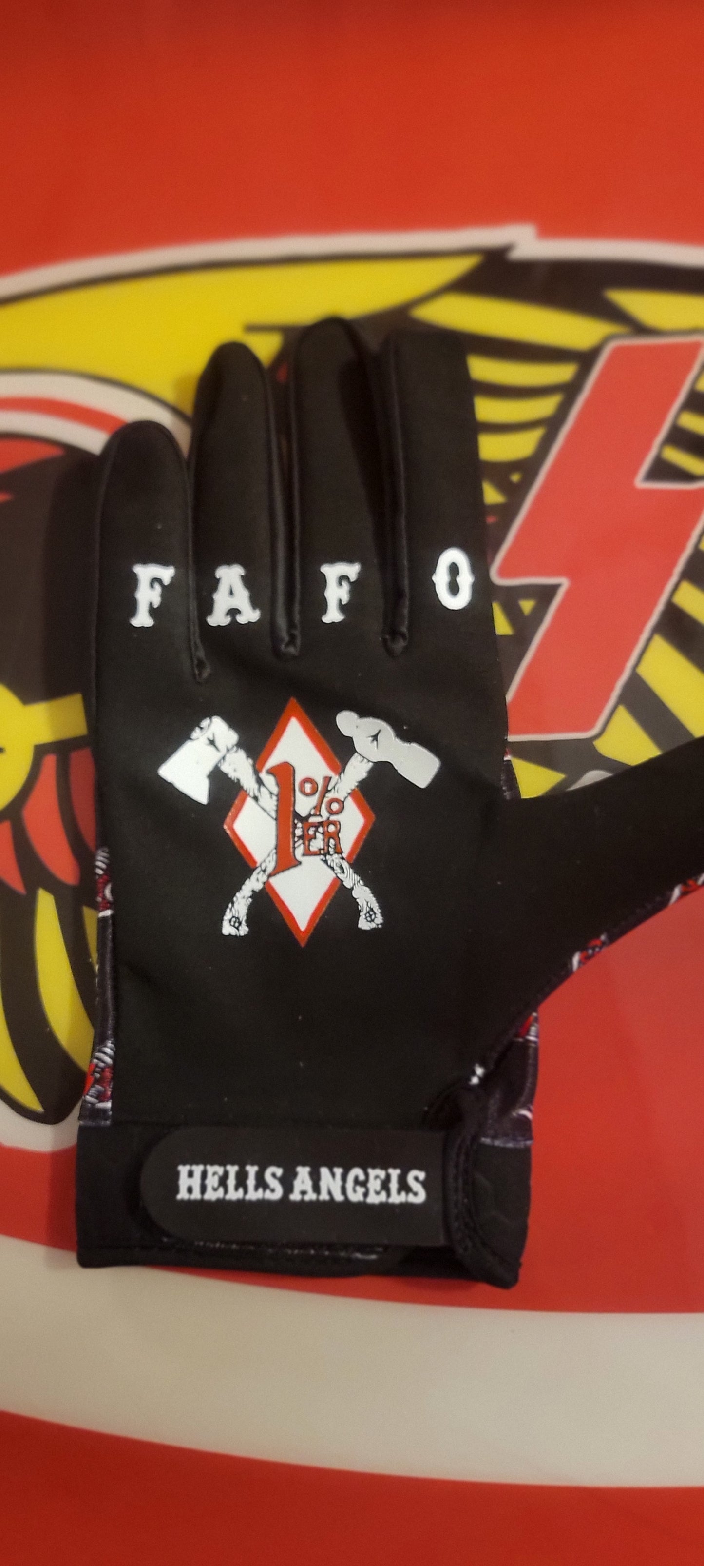 Member riding gloves