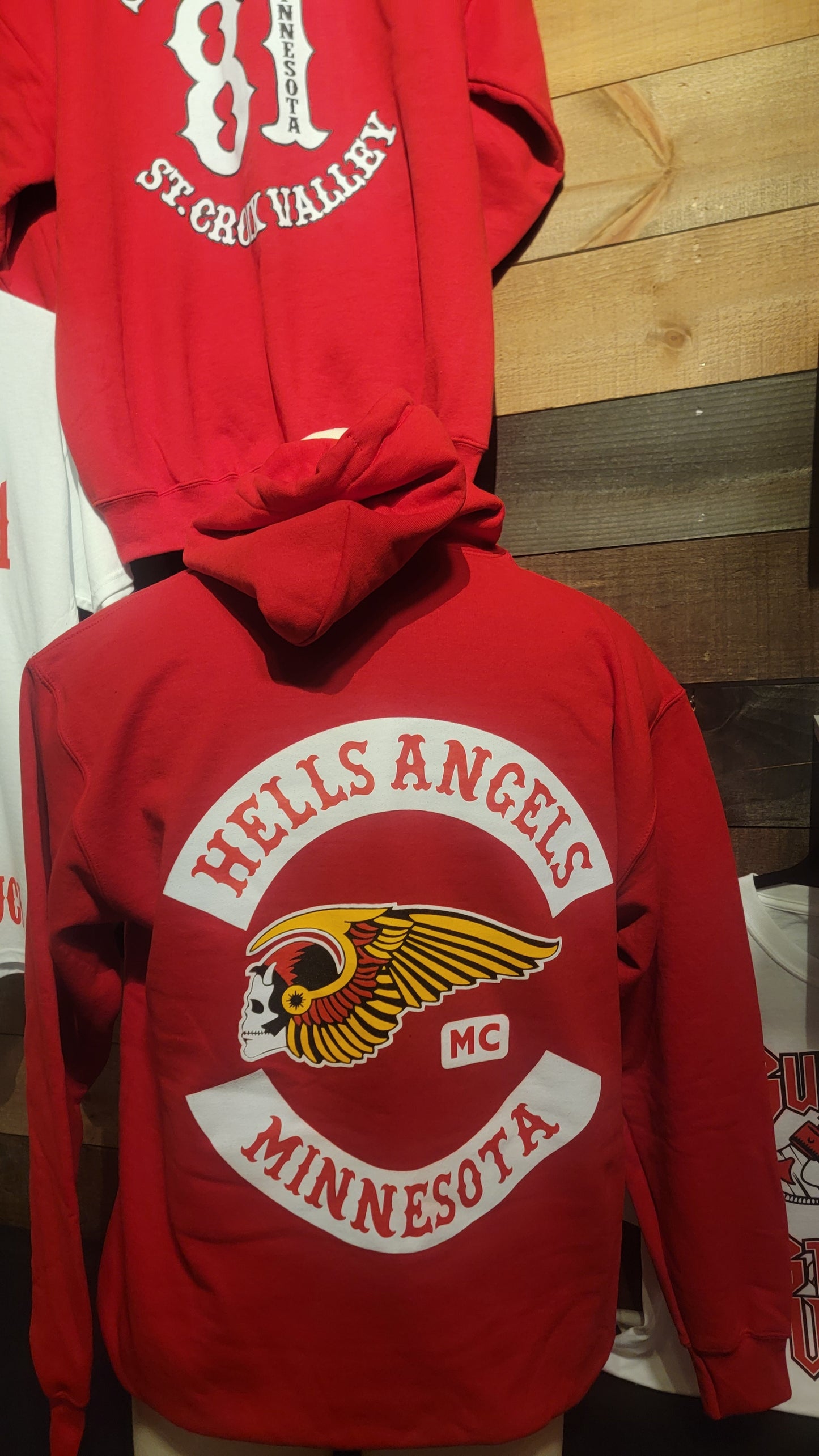 Members hoodie red